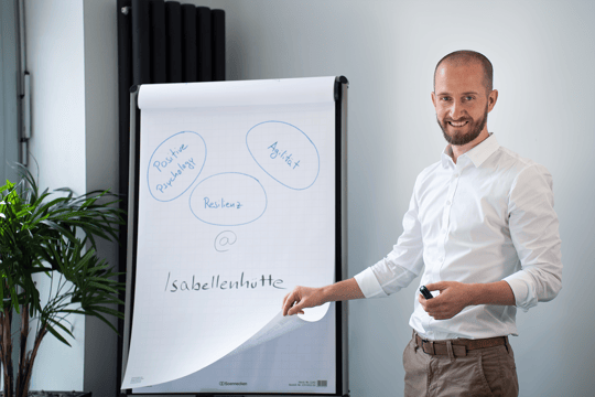 Steffe Uhde vor Flipchart
