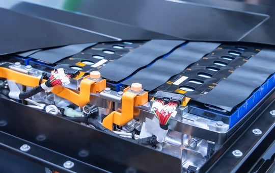 lithium-batterie-pack-Modul mit BMS für Elektroautos oder Stromspeicher erhältlich