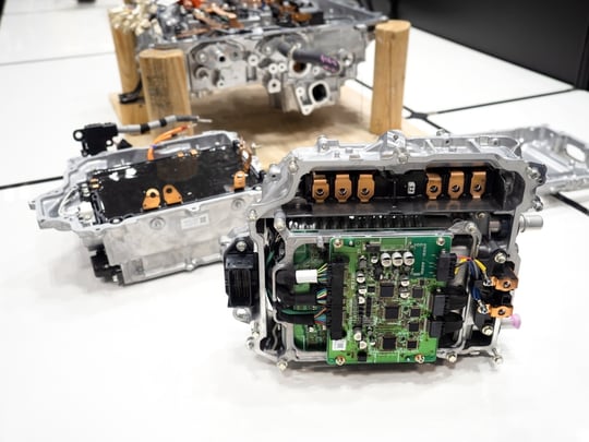 Power control unit for a fuel cell vehicle