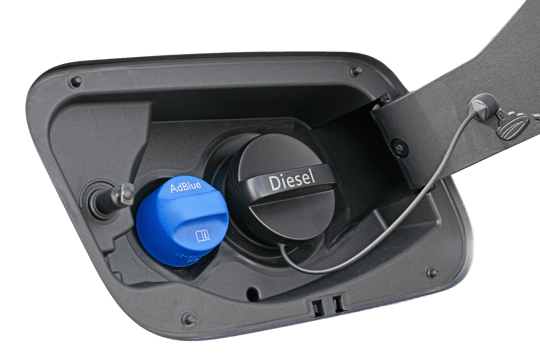 AdBlue Tankdeckel Nahaufnahme, freigestellt