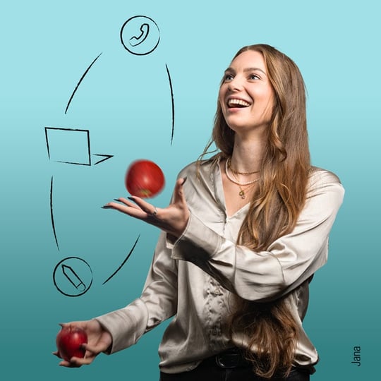 kacheln_employer_branding_800x800px3_multitaskerin