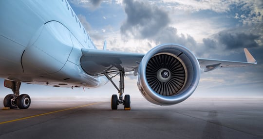 Modernes_Flugzeug_Nahaufnahme