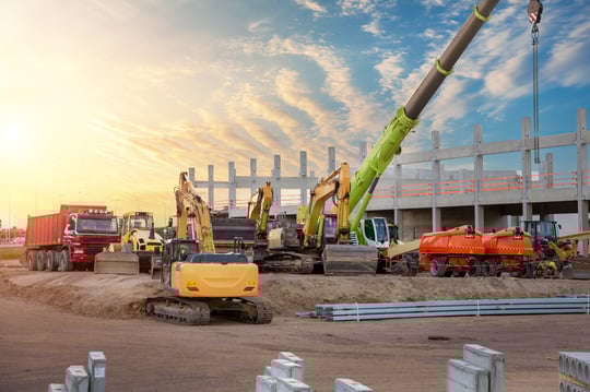 Industriemaschinen_auf_Baustelle